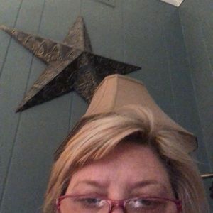 Meet your Posher, Kimetha